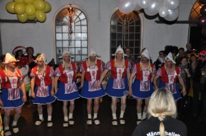 -2014-02-28 2000-02-49 20Weiberfastnacht